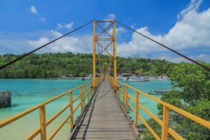 Jembatan Kuning Nusa Lembongan