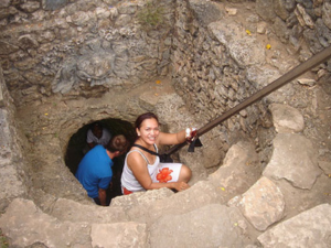 destinations Gala Gala Underground House Nusa Lembongan