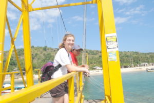 Yellow Bridge@daytripnusapenida.com