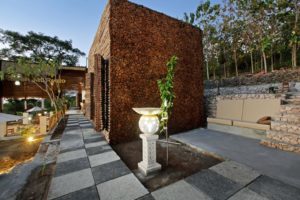 Kabeh Jati Garden Villa & Restaurant@daytripnusapenida.com